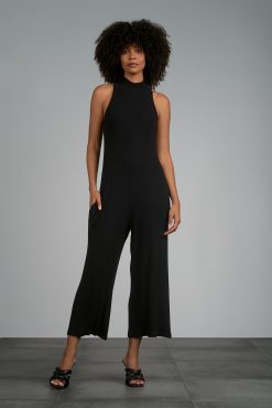 Ribbed Jumper in Black by Elan