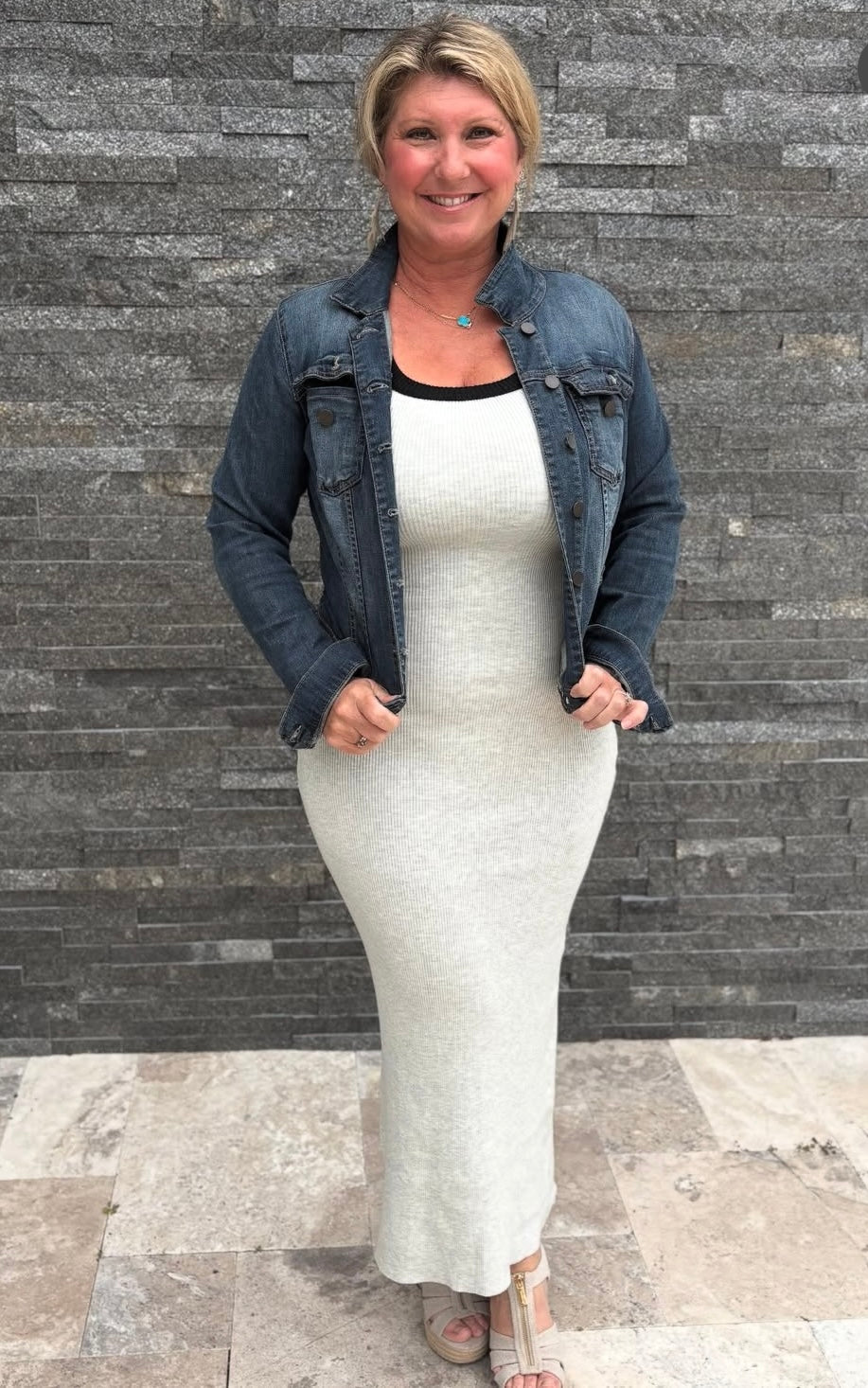 Gray/ black knit maxi by Elan