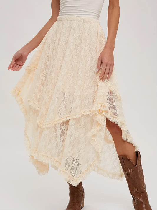 Lace tiered, midi skirt cream ￼